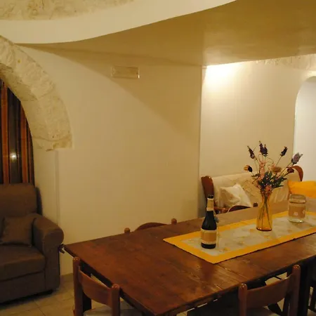Trullo Pietraluna * Martina Franca